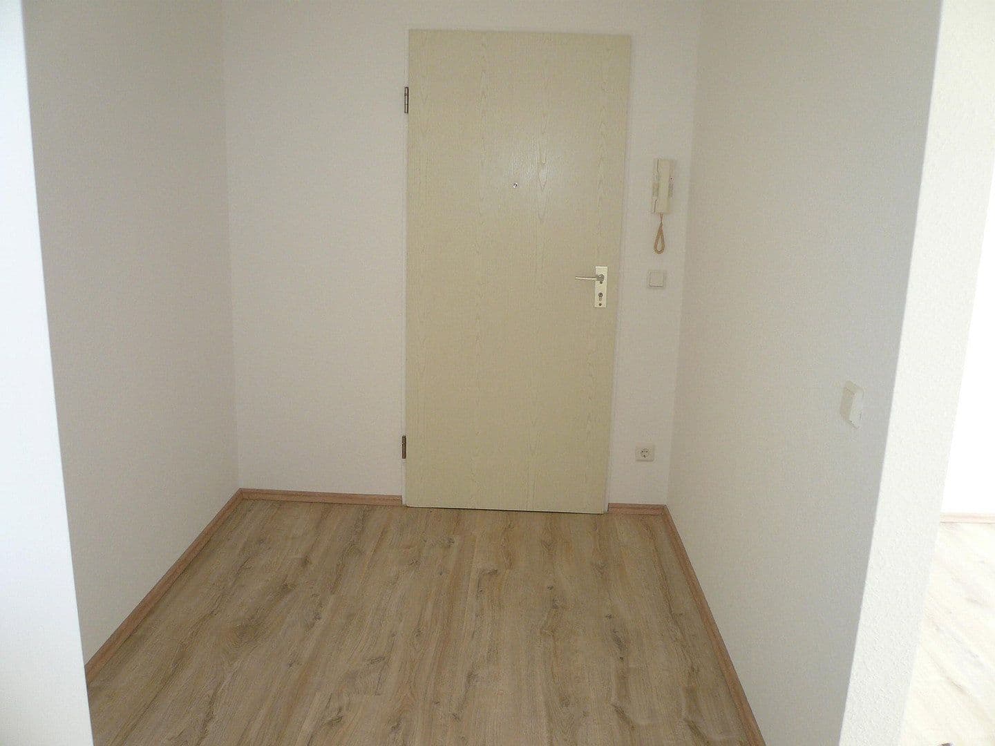 Pronájem bytu 1+1 40 m², Heiligenhaus, Severní Porýní-Vestfálsko Pronájem bytu 1+1 40 m², Heiligenhaus, Severní Porýní-Vestfálsko