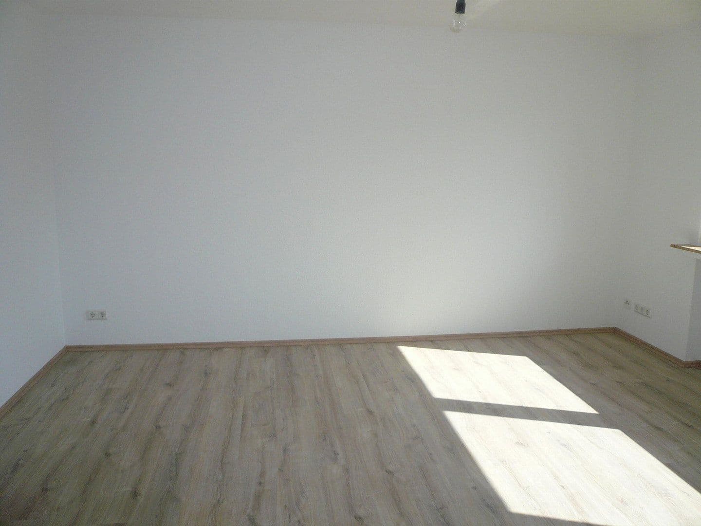 Pronájem bytu 1+1 40 m², Heiligenhaus, Severní Porýní-Vestfálsko Pronájem bytu 1+1 40 m², Heiligenhaus, Severní Porýní-Vestfálsko
