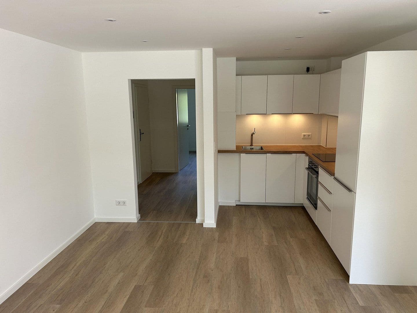 Pronájem bytu 2+1 63 m², München, Bavorsko Pronájem bytu 2+1 63 m², München, Bavorsko