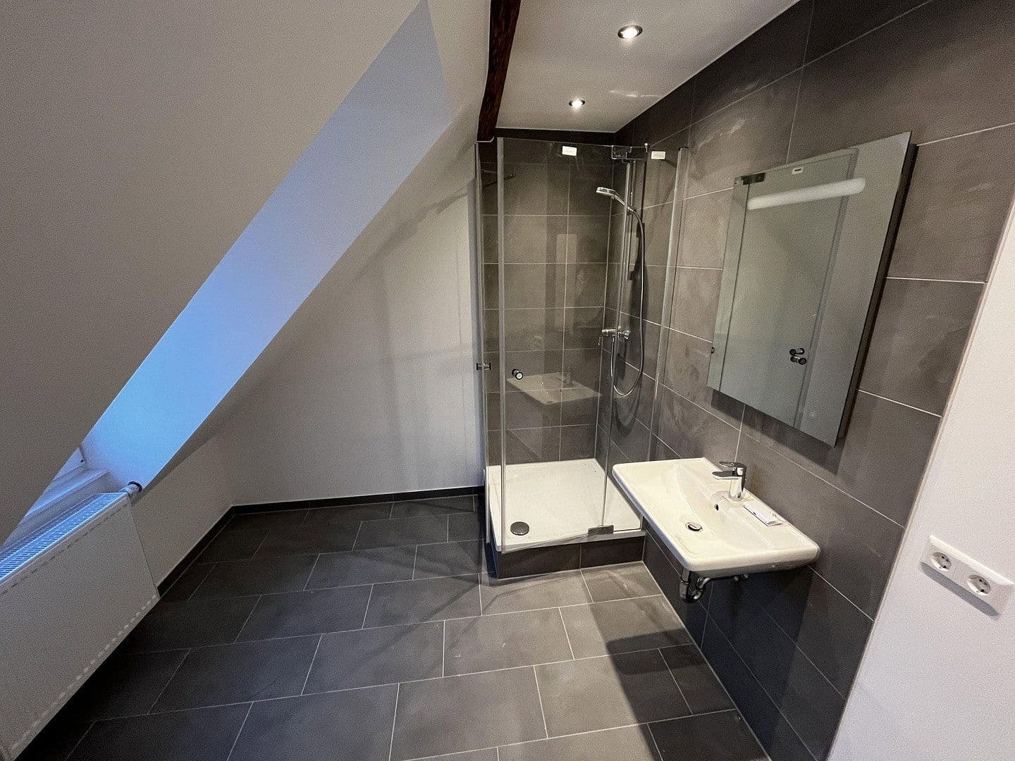 Pronájem bytu 2+kk 75 m², Kurfürstenstraße 20, Schwetzingen, Bádensko-Württembersko Pronájem bytu 2+kk 75 m², Kurfürstenstraße 20, Schwetzingen, Bádensko-Württembersko