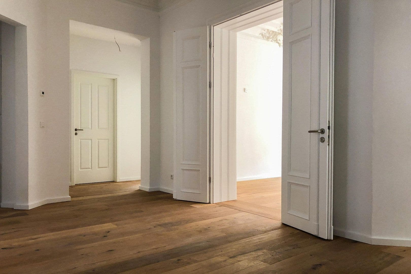Pronájem bytu 6+1 188 m², Karl-Liebknecht-Str. 37, Halle, Sasko-Anhaltsko Pronájem bytu 6+1 188 m², Karl-Liebknecht-Str. 37, Halle, Sasko-Anhaltsko