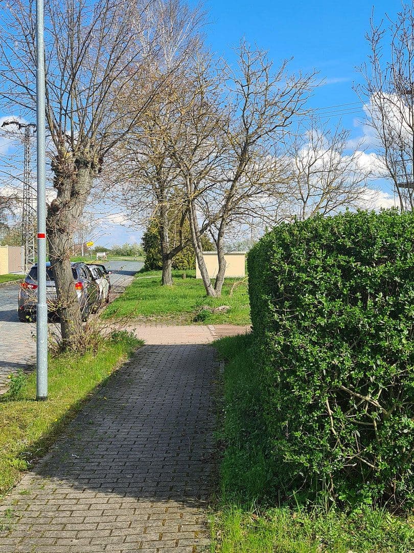 Prodej pozemku 1.900 m², Pobziger Hauptstraße 25, Nienburg (Saale), Sasko-Anhaltsko Prodej pozemku 1.900 m², Pobziger Hauptstraße 25, Nienburg (Saale), Sasko-Anhaltsko