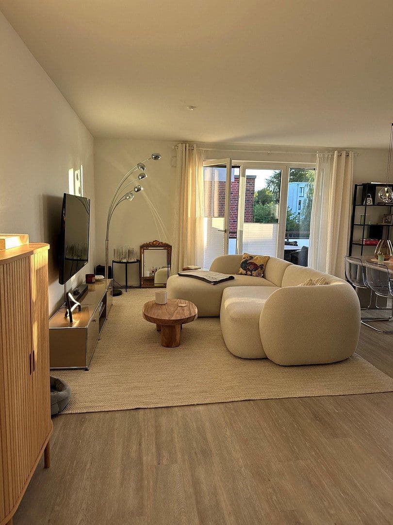Pronájem bytu 3+1 108 m², Friedrichstraße 5, Tornesch, Šlesvicko-Holštýnsko Pronájem bytu 3+1 108 m², Friedrichstraße 5, Tornesch, Šlesvicko-Holštýnsko