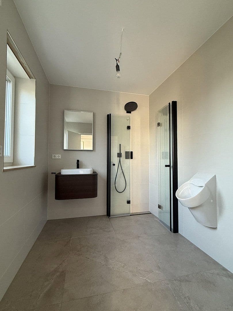 Pronájem domu 130 m², pozemek 250 m², Bad Köstritz, Durynsko Pronájem domu 130 m², pozemek 250 m², Bad Köstritz, Durynsko