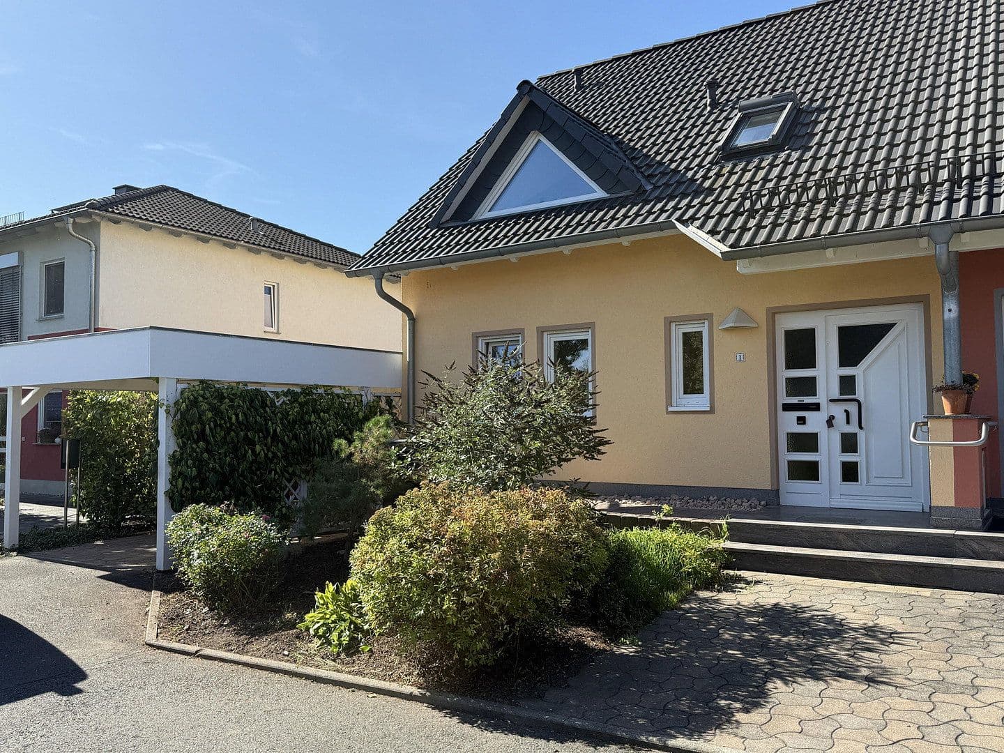 Pronájem domu 130 m², pozemek 250 m², Bad Köstritz, Durynsko Pronájem domu 130 m², pozemek 250 m², Bad Köstritz, Durynsko