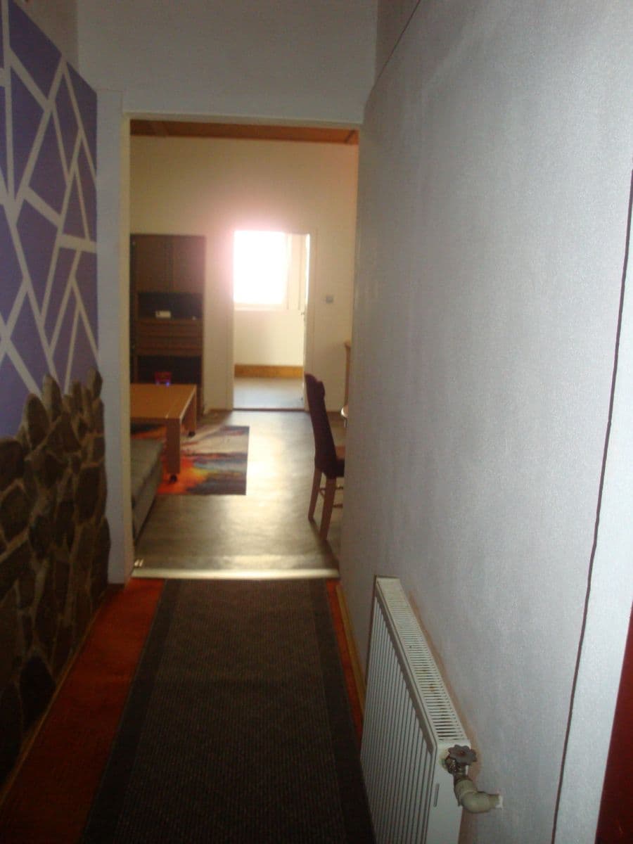 Pronájem bytu 2+1 70 m², Revoluční, Loket, Karlovarský kraj Pronájem bytu 2+1 70 m², Revoluční, Loket, Karlovarský kraj