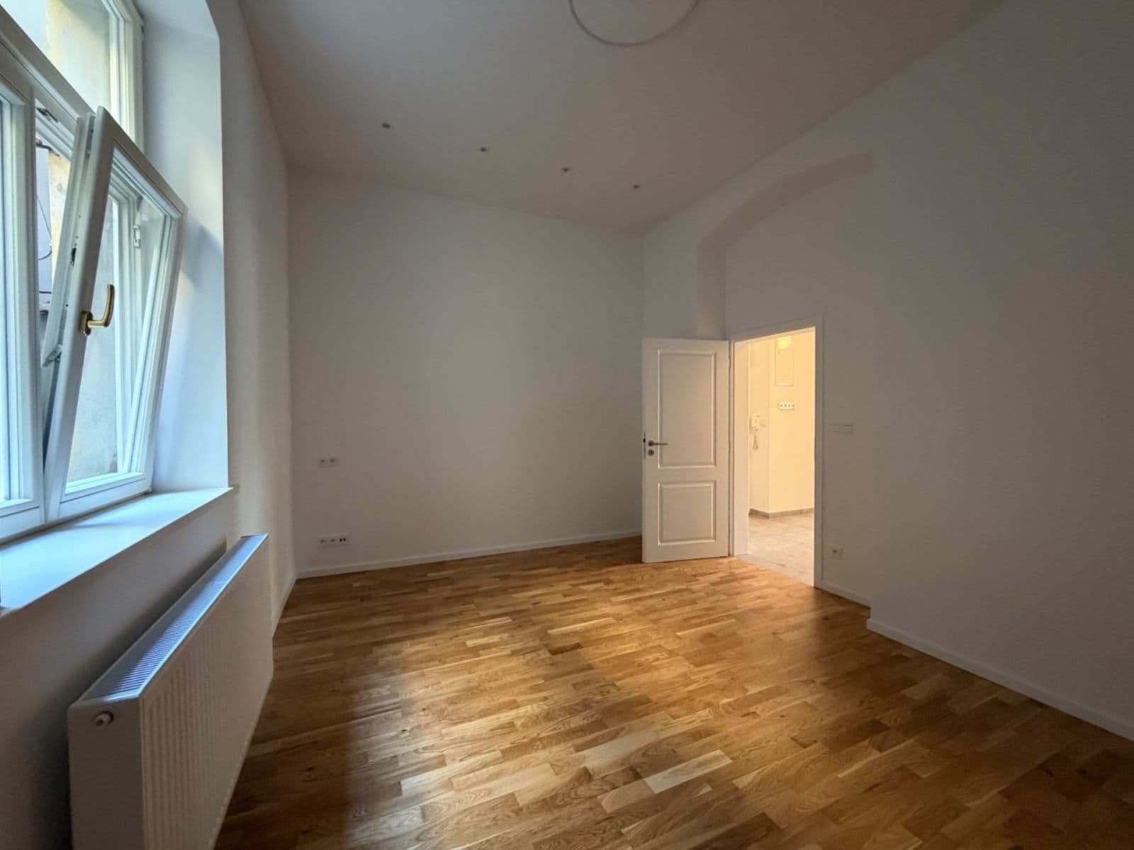 Pronájem bytu 3+kk 78 m², Seifertova, Praha, Praha Pronájem bytu 3+kk 78 m², Seifertova, Praha, Praha