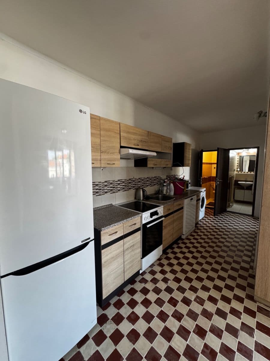 Pronájem bytu 3+kk 70 m², Lexova, Pardubice, Pardubický kraj Pronájem bytu 3+kk 70 m², Lexova, Pardubice, Pardubický kraj