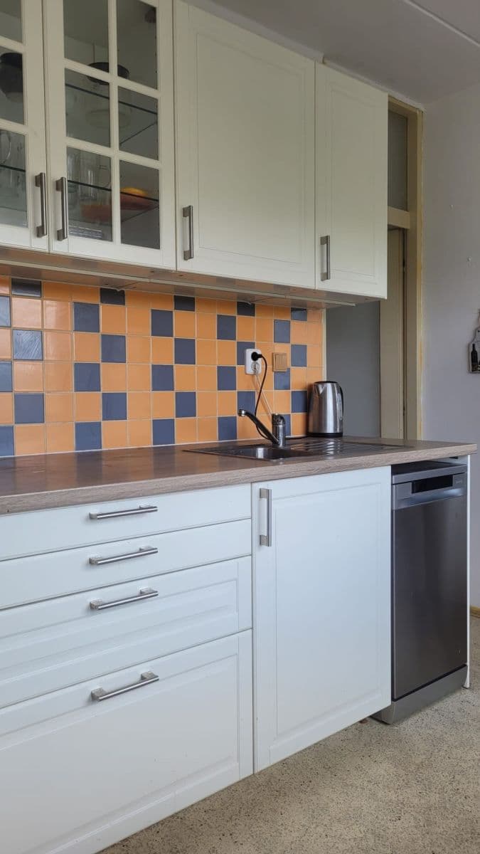 Pronájem bytu 3+1 78 m², Hodonínská, Plzeň, Plzeňský kraj Pronájem bytu 3+1 78 m², Hodonínská, Plzeň, Plzeňský kraj