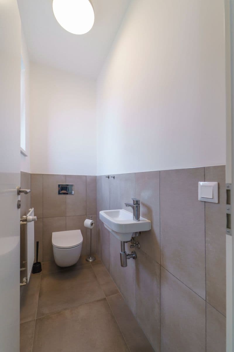 Prodej domu 134 m², pozemek 268 m², Pivovarská, Vysoký Újezd, Středočeský kraj Prodej domu 134 m², pozemek 268 m², Pivovarská, Vysoký Újezd, Středočeský kraj