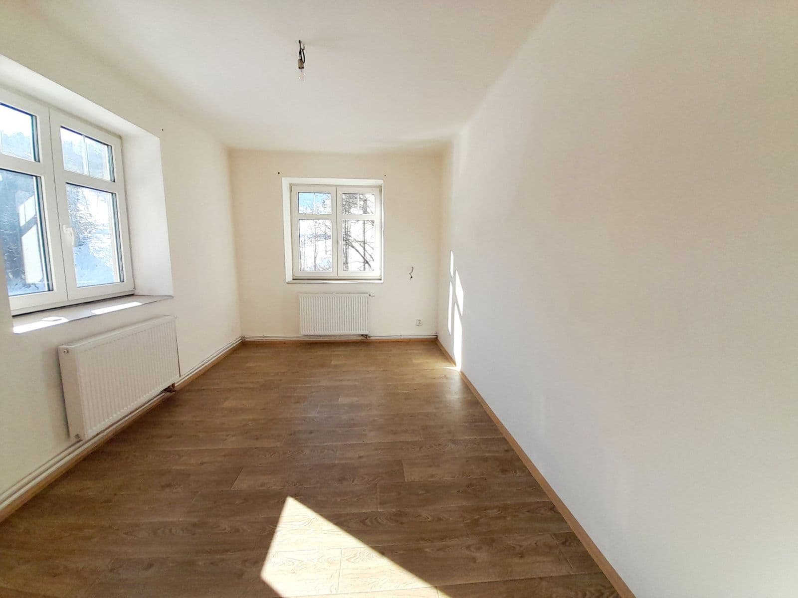 Pronájem bytu 3+1 74 m², Údolní, Desná, Liberecký kraj Pronájem bytu 3+1 74 m², Údolní, Desná, Liberecký kraj
