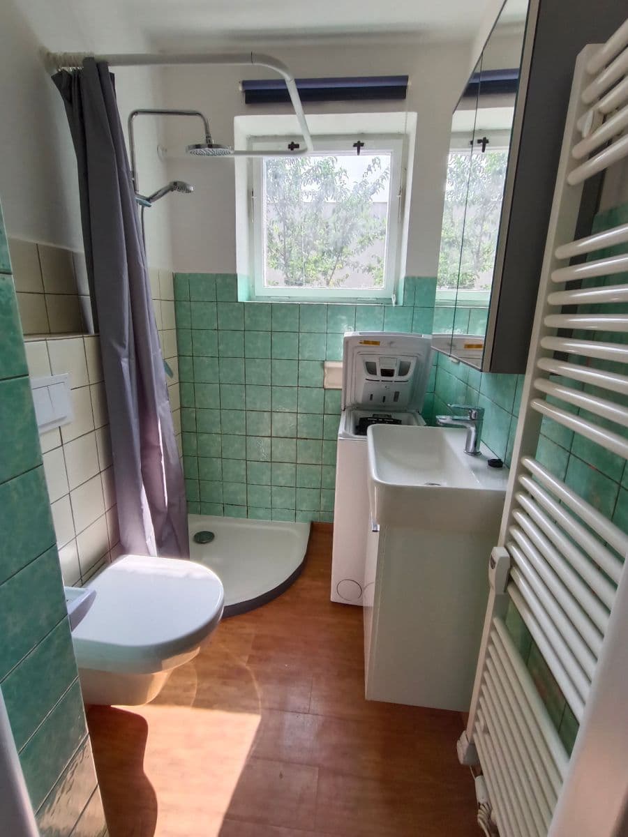 Pronájem bytu 2+kk 32 m², Souběžná, Hostivice, Středočeský kraj Pronájem bytu 2+kk 32 m², Souběžná, Hostivice, Středočeský kraj