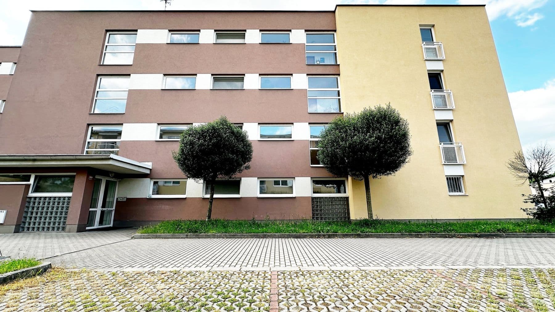 Pronájem bytu 2+kk 60 m², Kozinova, Poděbrady, Středočeský kraj Pronájem bytu 2+kk 60 m², Kozinova, Poděbrady, Středočeský kraj