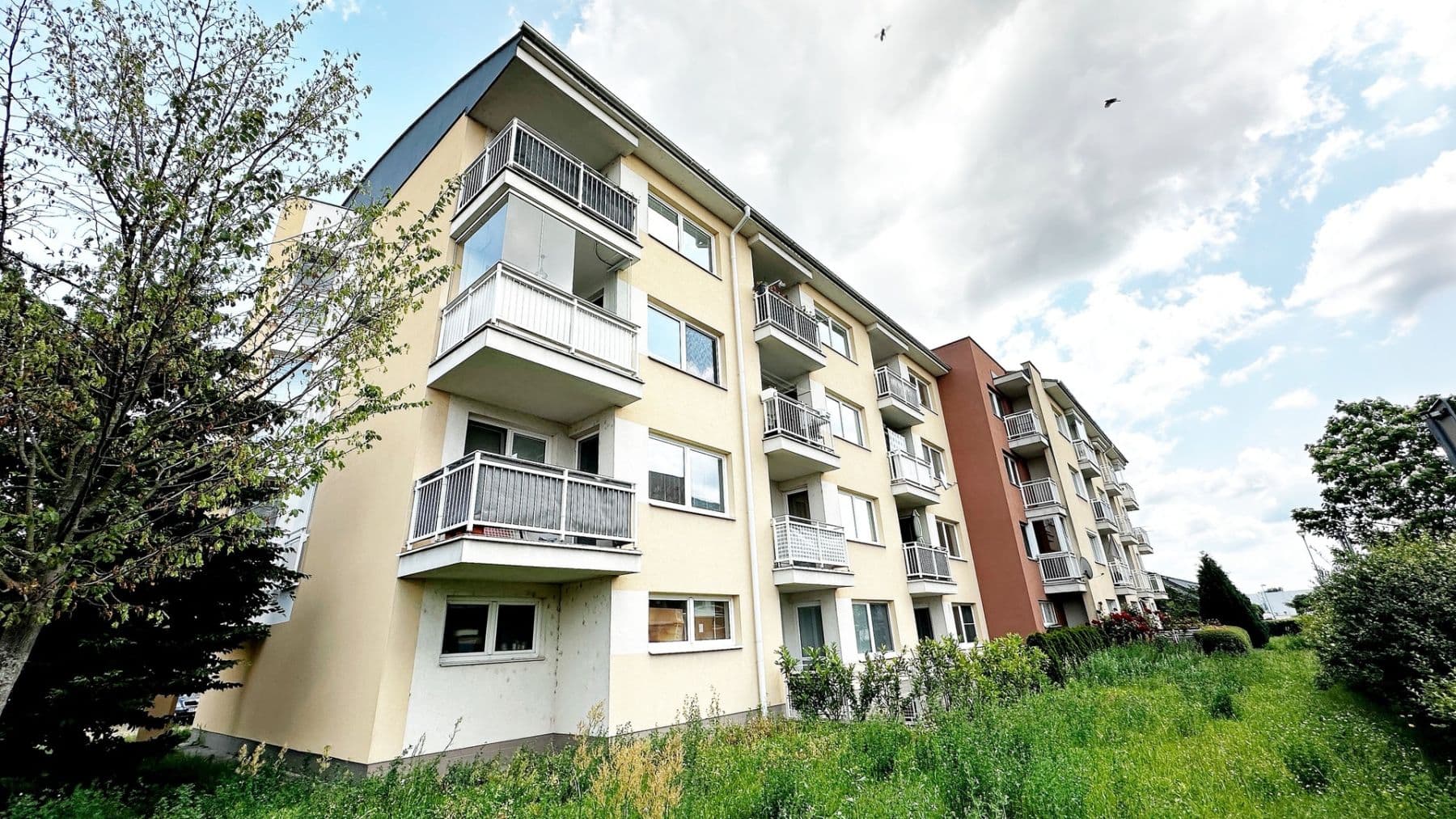 Pronájem bytu 2+kk 60 m², Kozinova, Poděbrady, Středočeský kraj Pronájem bytu 2+kk 60 m², Kozinova, Poděbrady, Středočeský kraj
