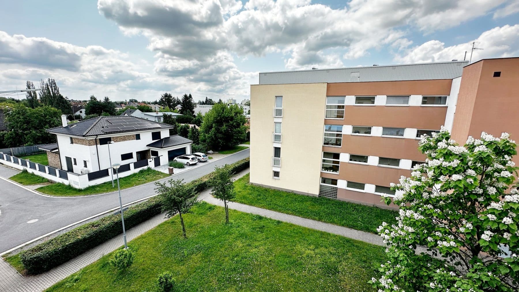 Pronájem bytu 2+kk 60 m², Kozinova, Poděbrady, Středočeský kraj Pronájem bytu 2+kk 60 m², Kozinova, Poděbrady, Středočeský kraj