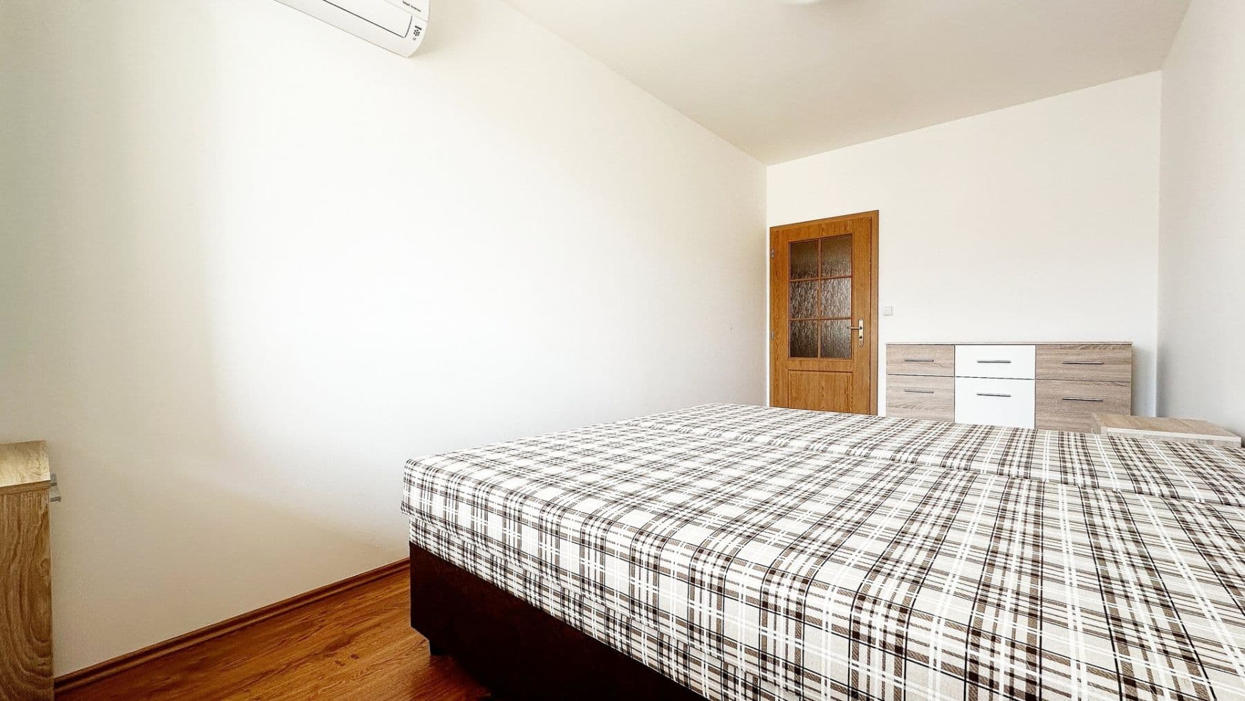 Pronájem bytu 2+kk 60 m², Kozinova, Poděbrady, Středočeský kraj Pronájem bytu 2+kk 60 m², Kozinova, Poděbrady, Středočeský kraj