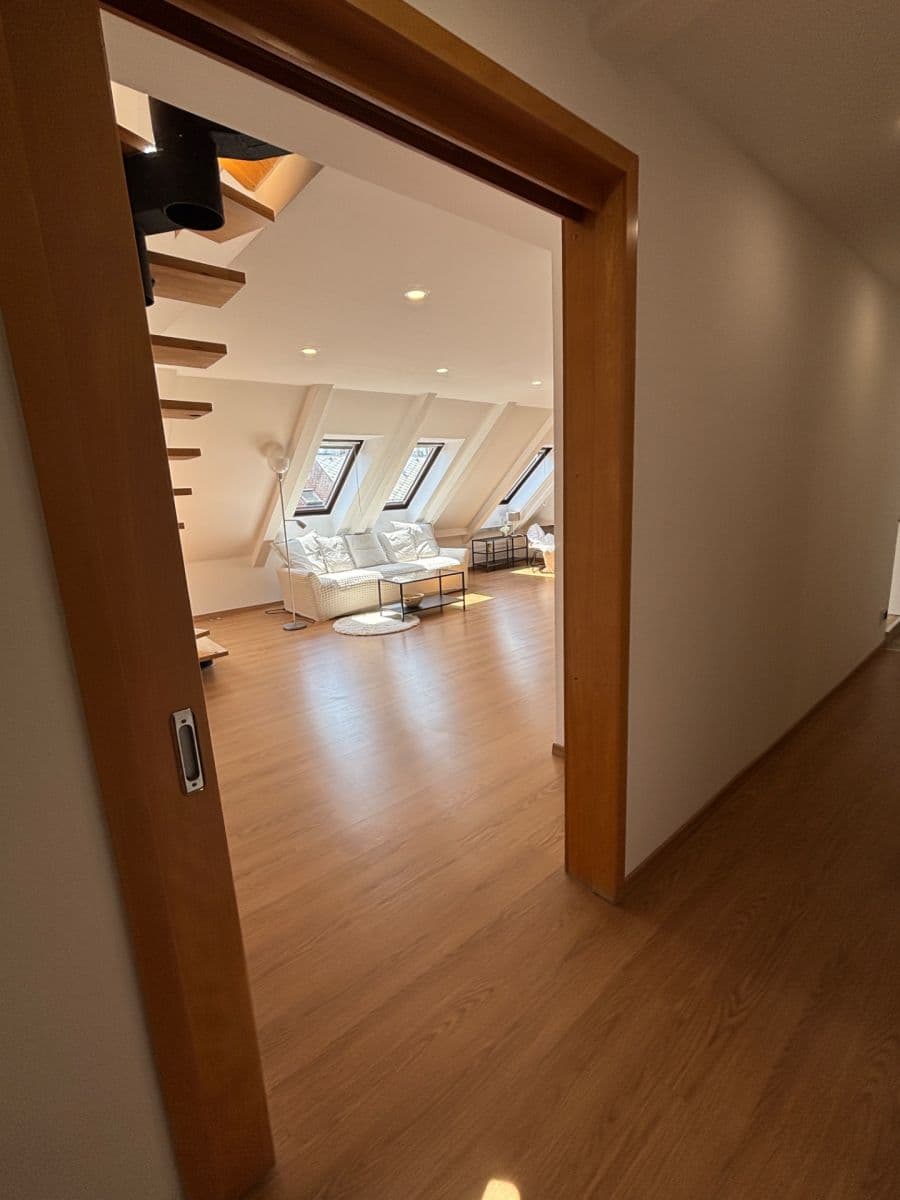 Prodej bytu 2+kk 106 m², Navrátilova, Praha, Praha Prodej bytu 2+kk 106 m², Navrátilova, Praha, Praha