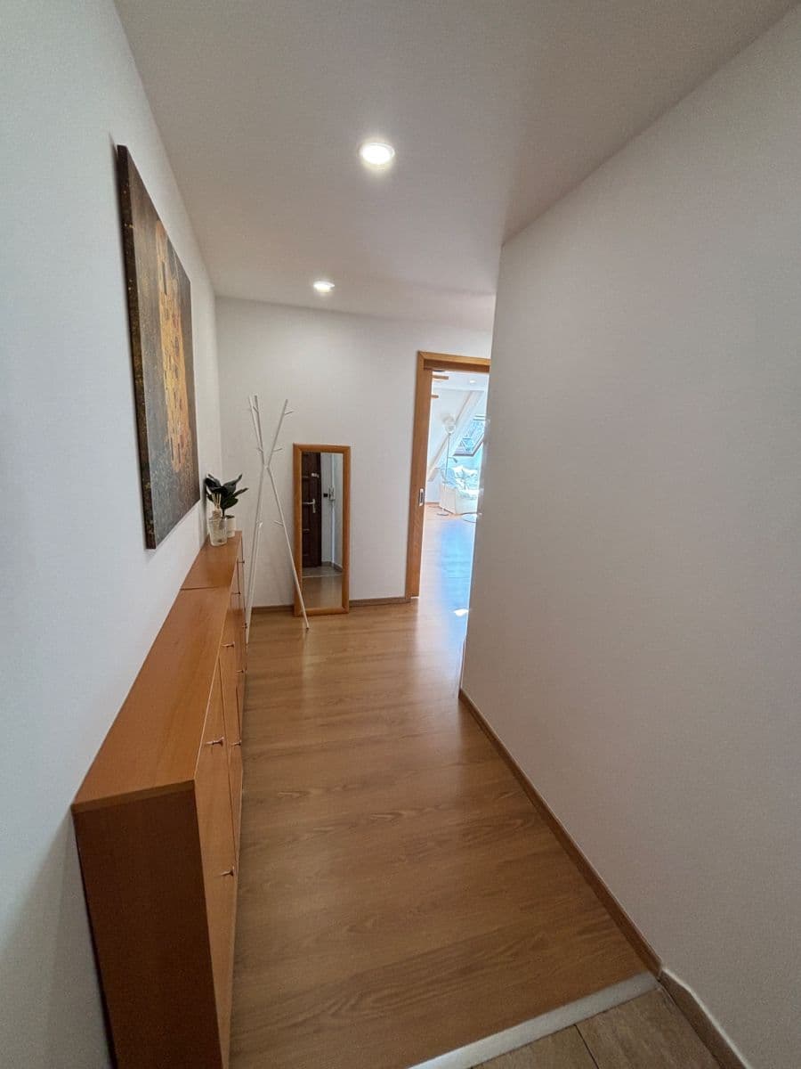 Prodej bytu 2+kk 106 m², Navrátilova, Praha, Praha Prodej bytu 2+kk 106 m², Navrátilova, Praha, Praha