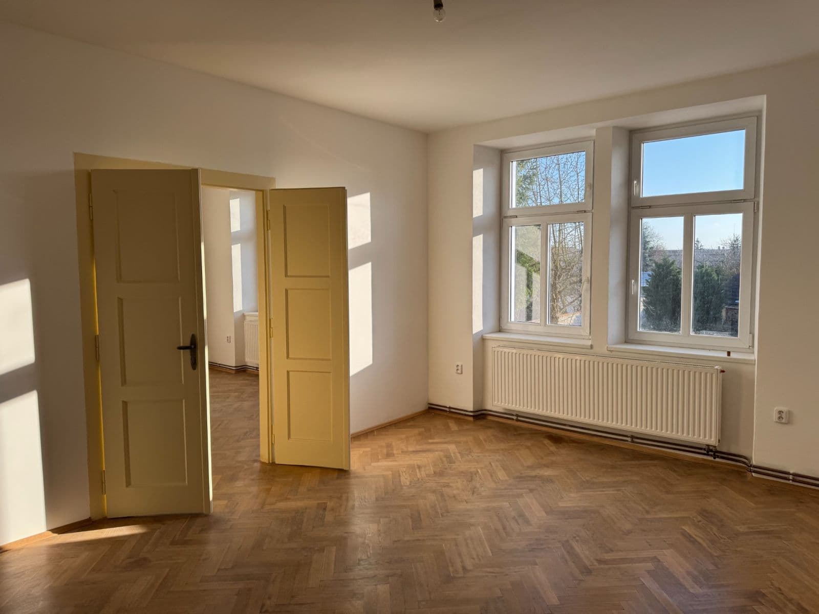 Prodej bytu 4+1 124 m², Otakara Ševčíka, Písek, Jihočeský kraj Prodej bytu 4+1 124 m², Otakara Ševčíka, Písek, Jihočeský kraj