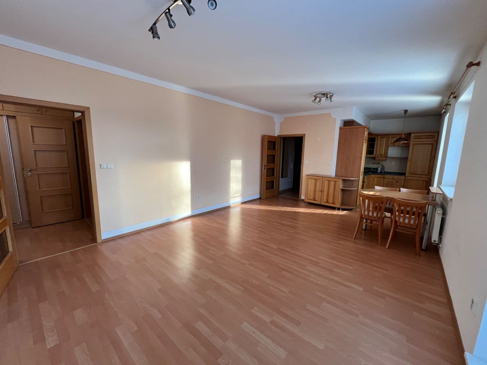 Pronájem bytu 2+kk 70 m², Vrchlického, Jihlava, Kraj Vysočina Pronájem bytu 2+kk 70 m², Vrchlického, Jihlava, Kraj Vysočina