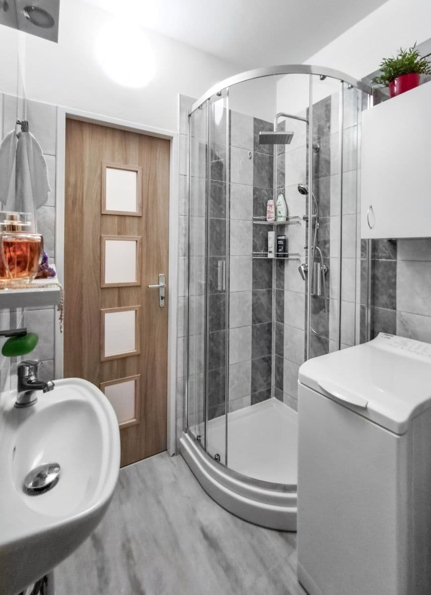 Pronájem bytu 1+kk 25 m², Střížkovská, Praha, Praha Pronájem bytu 1+kk 25 m², Střížkovská, Praha, Praha