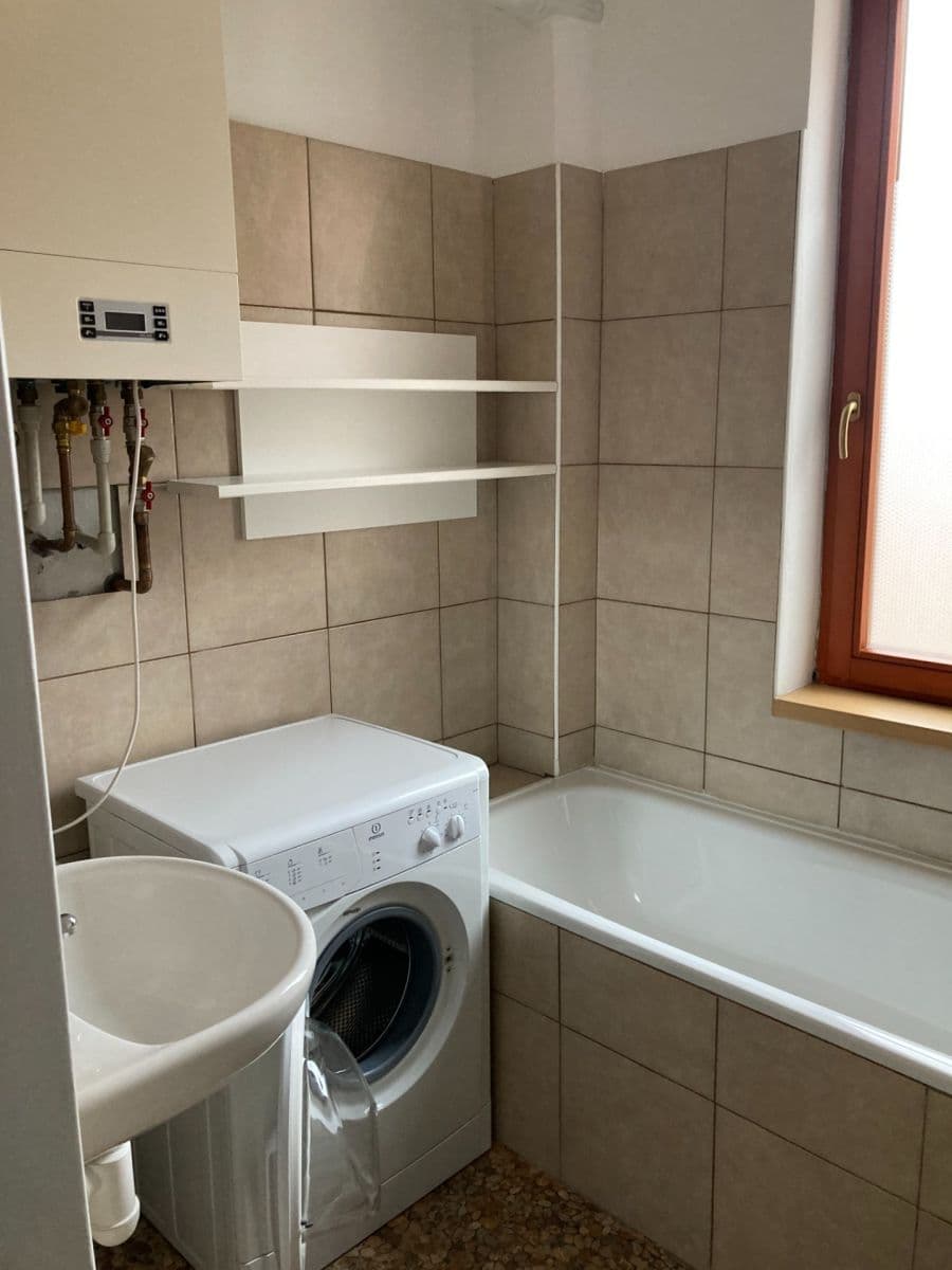 Pronájem bytu 2+kk 50 m², Velizská, Zdice, Středočeský kraj Pronájem bytu 2+kk 50 m², Velizská, Zdice, Středočeský kraj