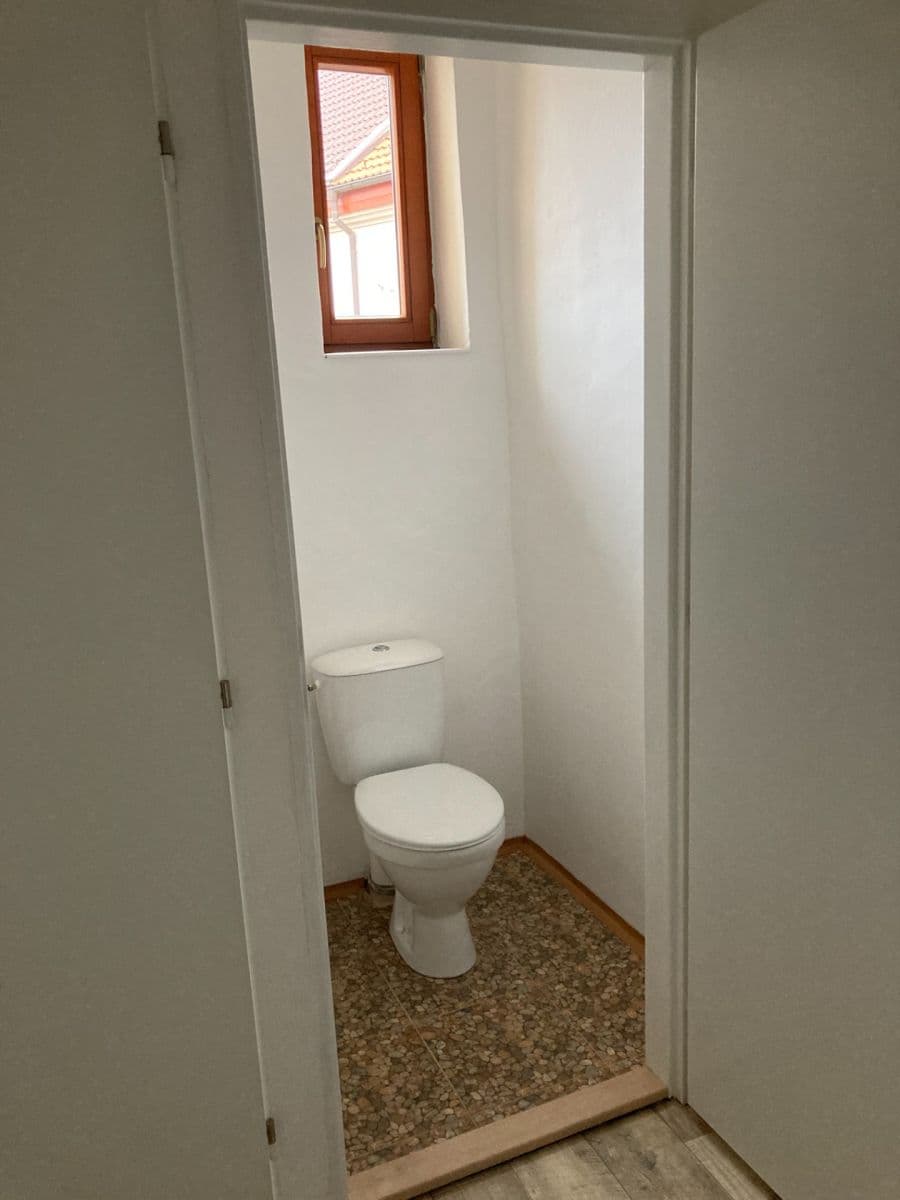 Pronájem bytu 2+kk 50 m², Velizská, Zdice, Středočeský kraj Pronájem bytu 2+kk 50 m², Velizská, Zdice, Středočeský kraj