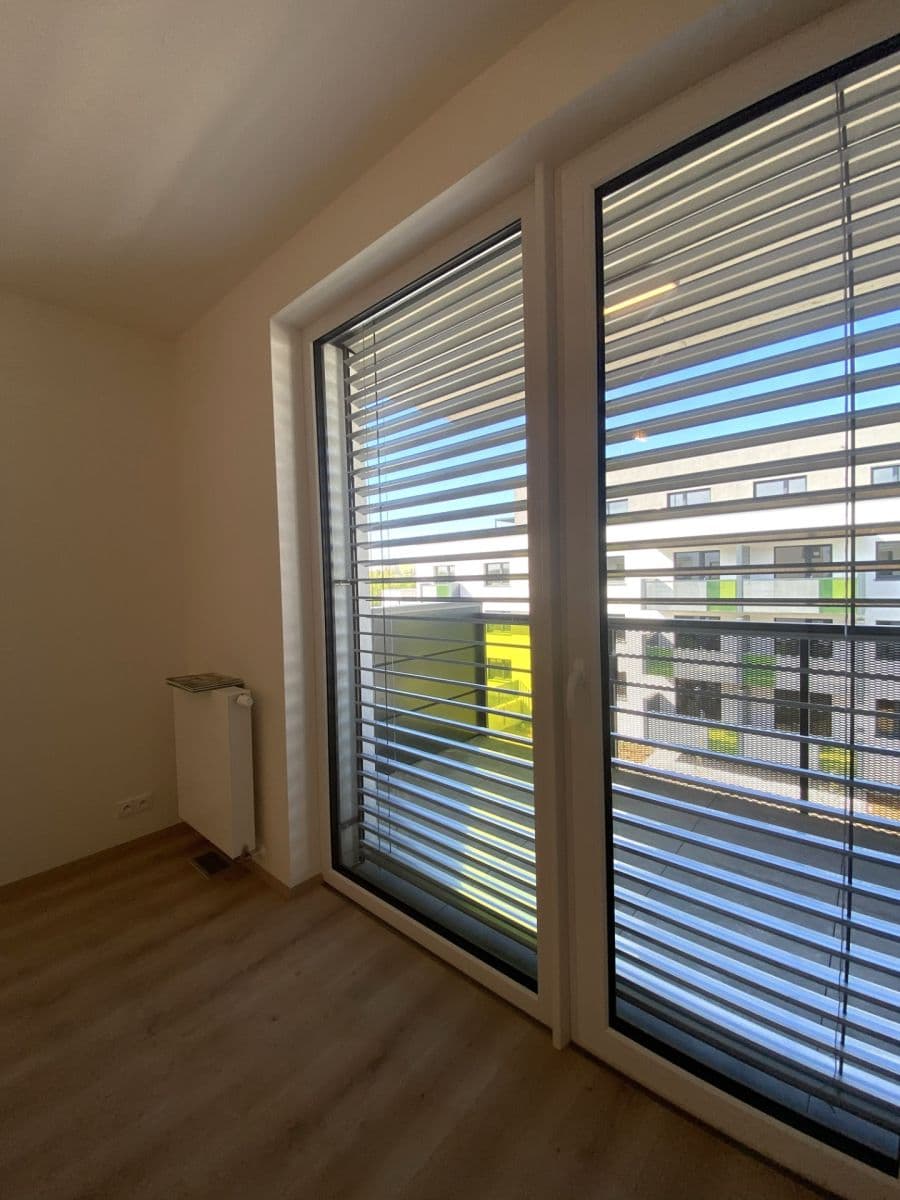 Pronájem bytu 1+kk 33 m², Nebřenická, Praha, Praha Pronájem bytu 1+kk 33 m², Nebřenická, Praha, Praha
