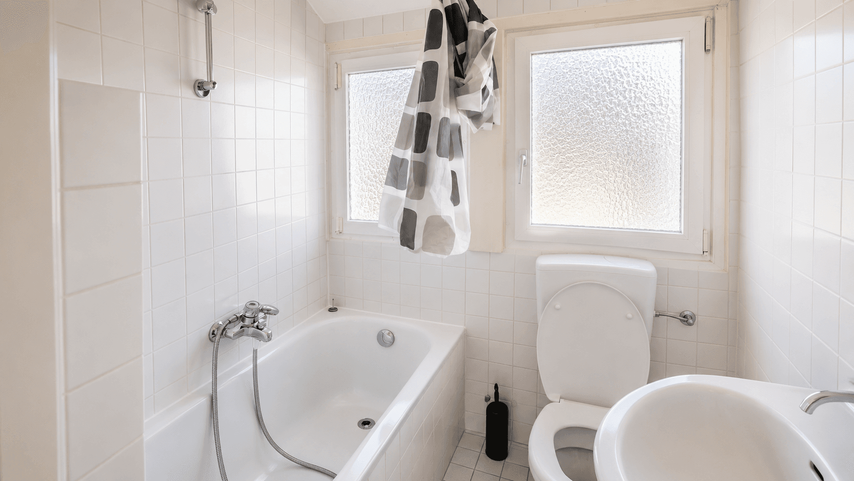 Prodej domu 167 m², pozemek 230 m², Stuttgart, Bádensko-Württembersko Prodej domu 167 m², pozemek 230 m², Stuttgart, Bádensko-Württembersko