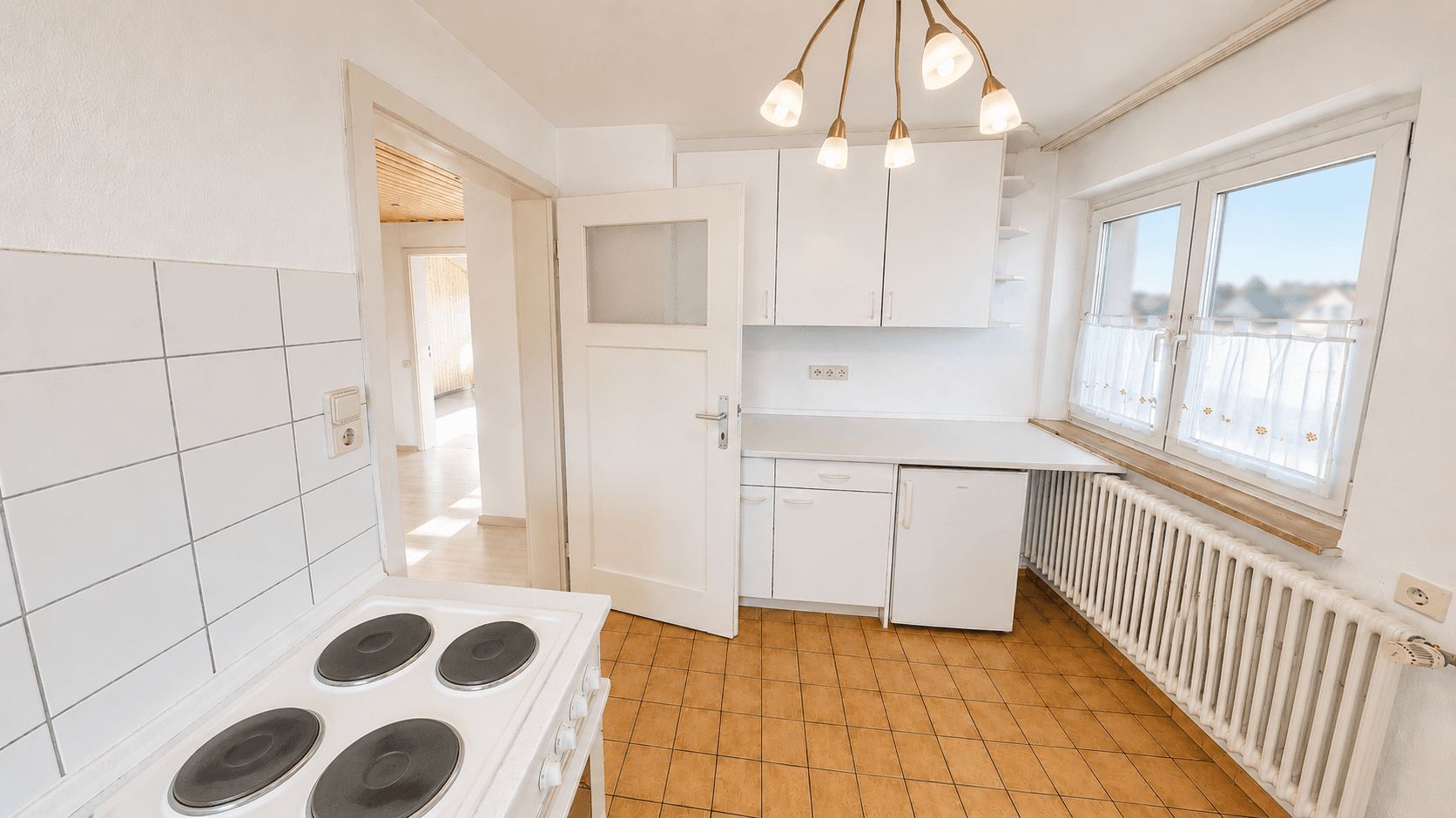 Prodej domu 167 m², pozemek 230 m², Stuttgart, Bádensko-Württembersko Prodej domu 167 m², pozemek 230 m², Stuttgart, Bádensko-Württembersko