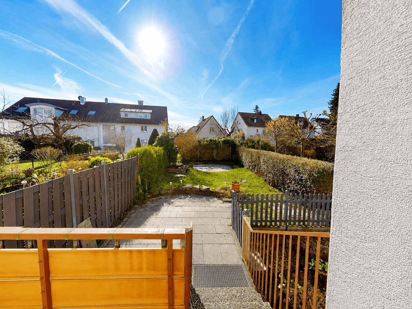 Prodej domu 167 m², pozemek 230 m², Stuttgart, Bádensko-Württembersko Prodej domu 167 m², pozemek 230 m², Stuttgart, Bádensko-Württembersko