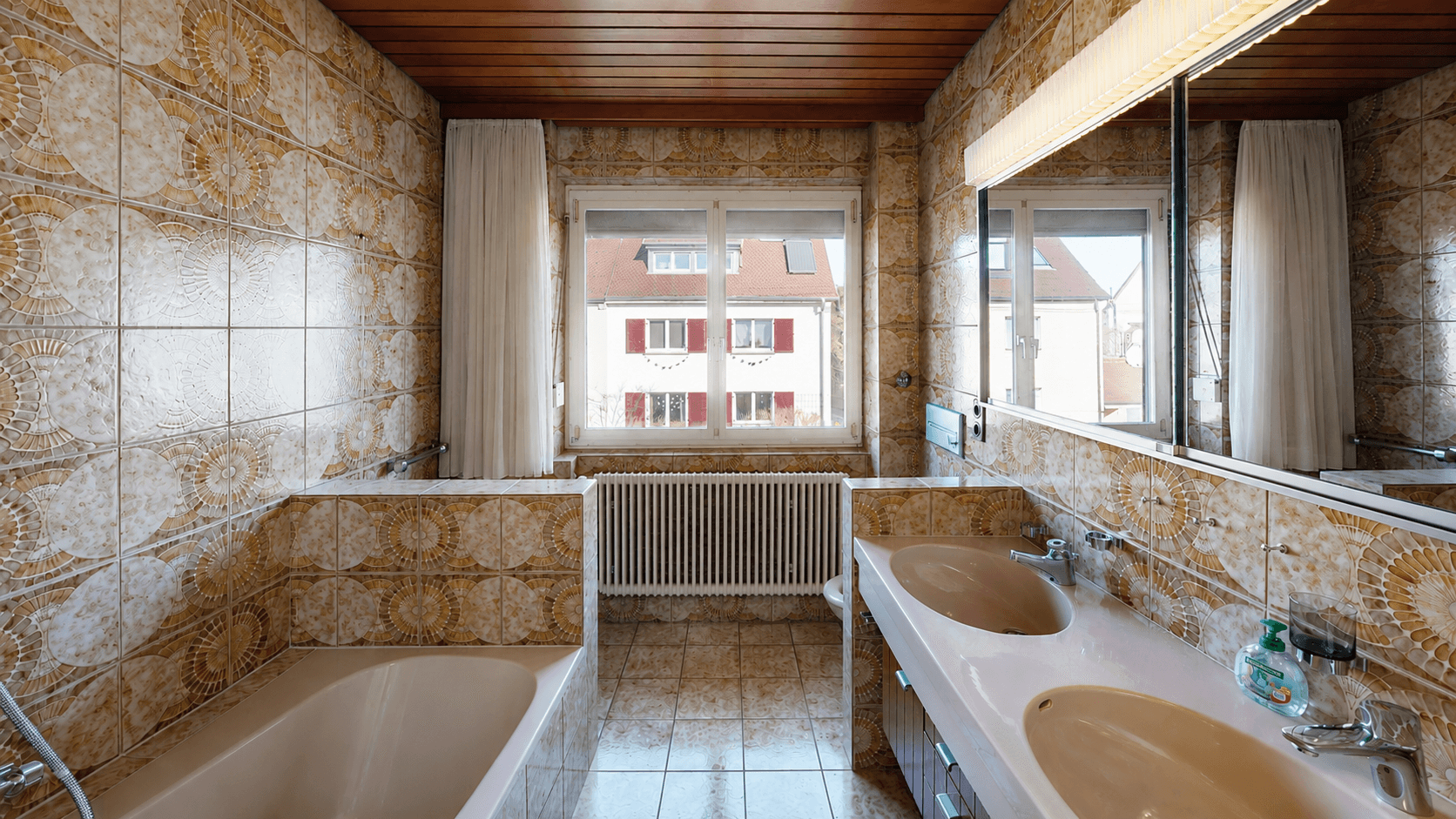 Prodej domu 167 m², pozemek 230 m², Stuttgart, Bádensko-Württembersko Prodej domu 167 m², pozemek 230 m², Stuttgart, Bádensko-Württembersko