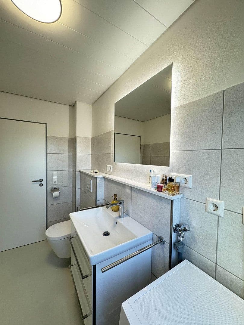 Prodej bytu 2+1 47 m², Hopfengartenstraße 94, Reutlingen, Bádensko-Württembersko Prodej bytu 2+1 47 m², Hopfengartenstraße 94, Reutlingen, Bádensko-Württembersko