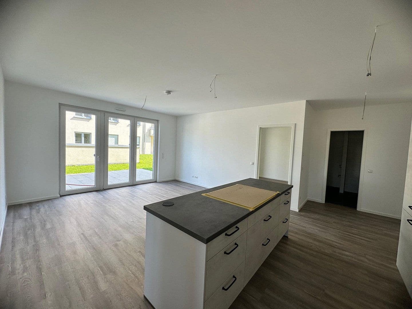 Pronájem bytu 4+1 103 m², Regener Straße 65, Berlin, Berlín Pronájem bytu 4+1 103 m², Regener Straße 65, Berlin, Berlín