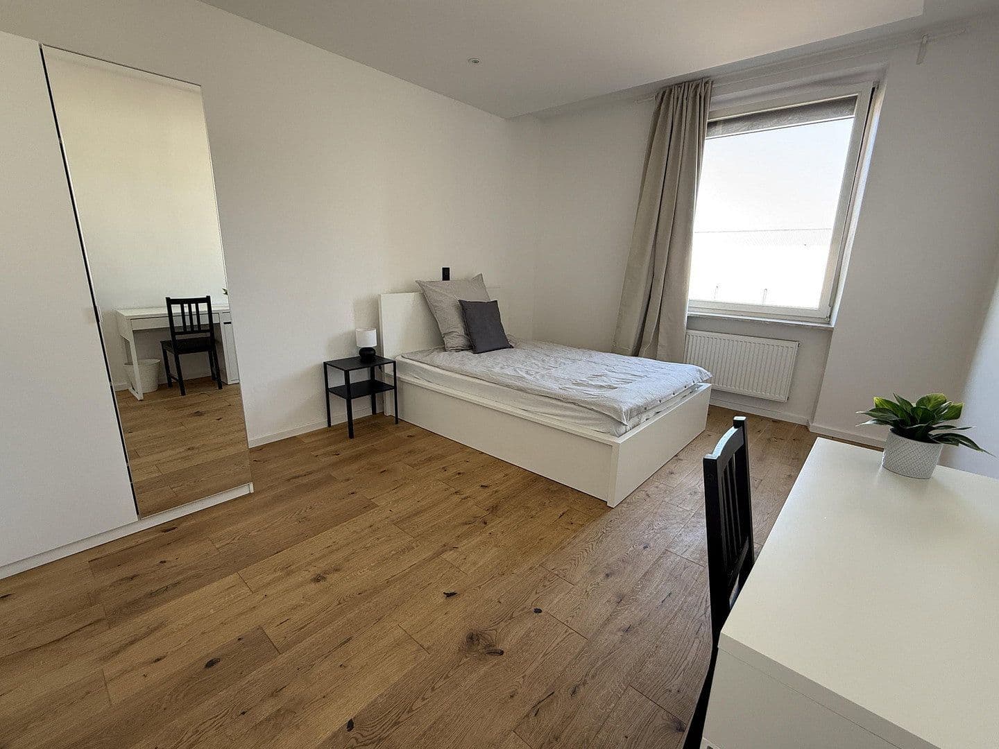 Pronájem bytu 3+1 58 m², Pfälzerstraße 56, Nürnberg, Bavorsko Pronájem bytu 3+1 58 m², Pfälzerstraße 56, Nürnberg, Bavorsko