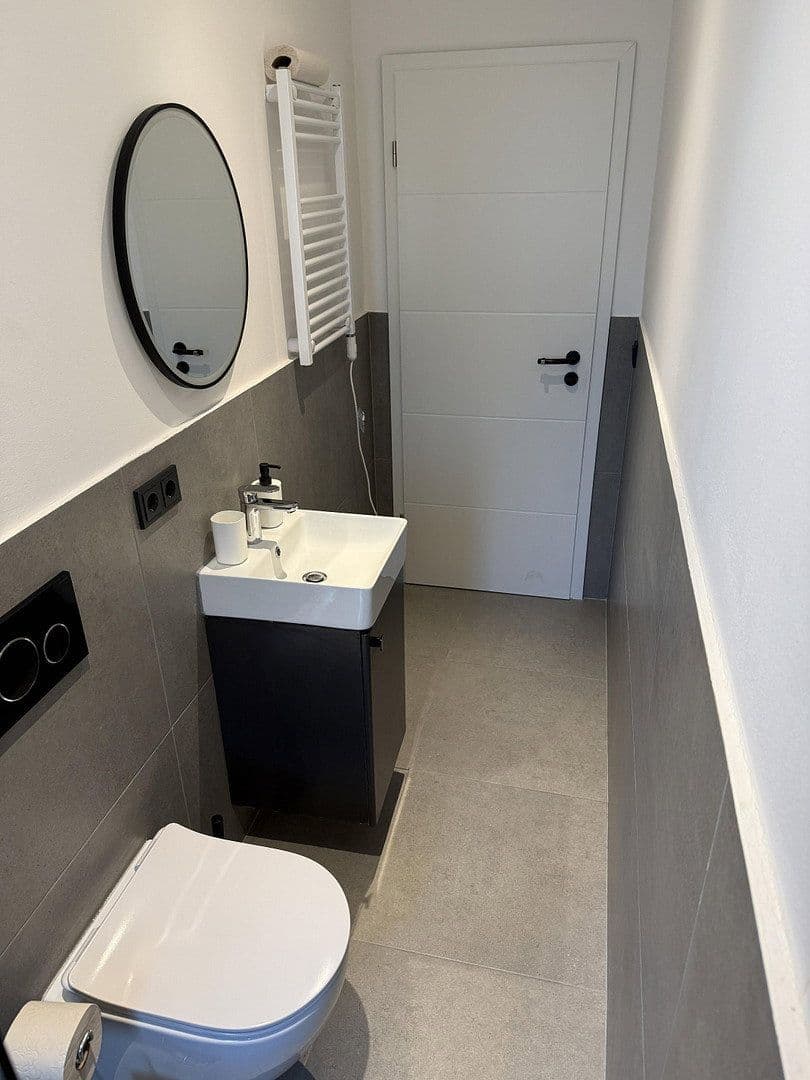 Pronájem bytu 3+1 58 m², Pfälzerstraße 56, Nürnberg, Bavorsko Pronájem bytu 3+1 58 m², Pfälzerstraße 56, Nürnberg, Bavorsko