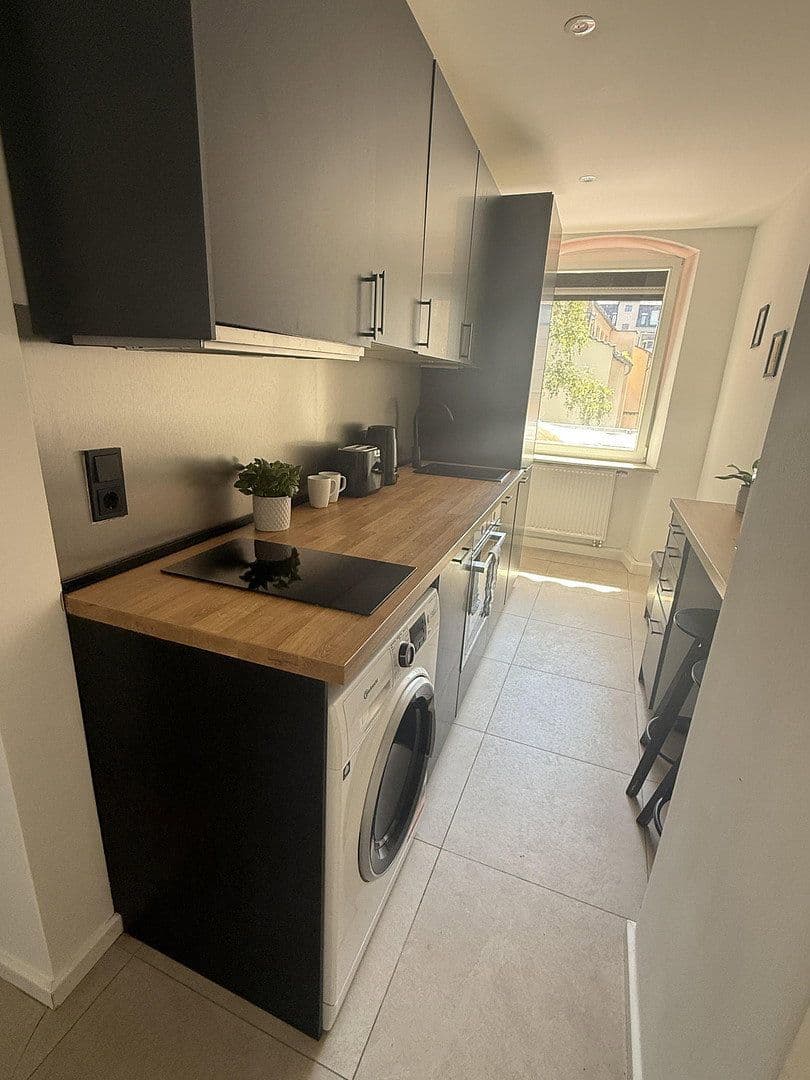 Pronájem bytu 3+1 58 m², Pfälzerstraße 56, Nürnberg, Bavorsko Pronájem bytu 3+1 58 m², Pfälzerstraße 56, Nürnberg, Bavorsko