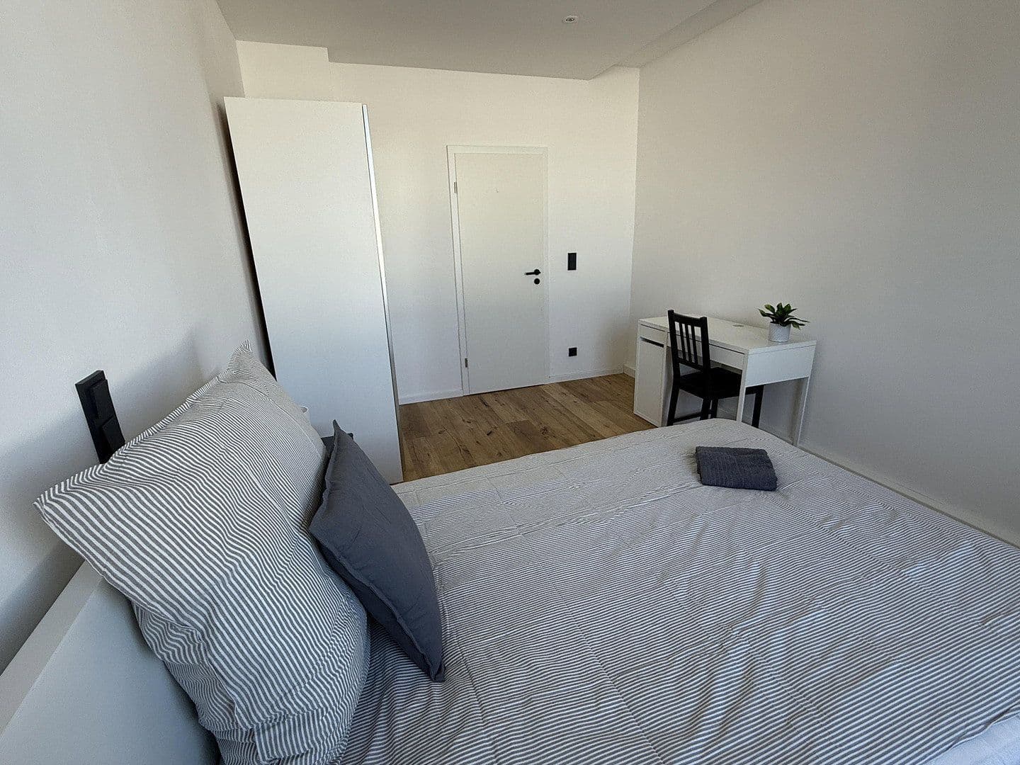 Pronájem bytu 3+1 58 m², Pfälzerstraße 56, Nürnberg, Bavorsko Pronájem bytu 3+1 58 m², Pfälzerstraße 56, Nürnberg, Bavorsko