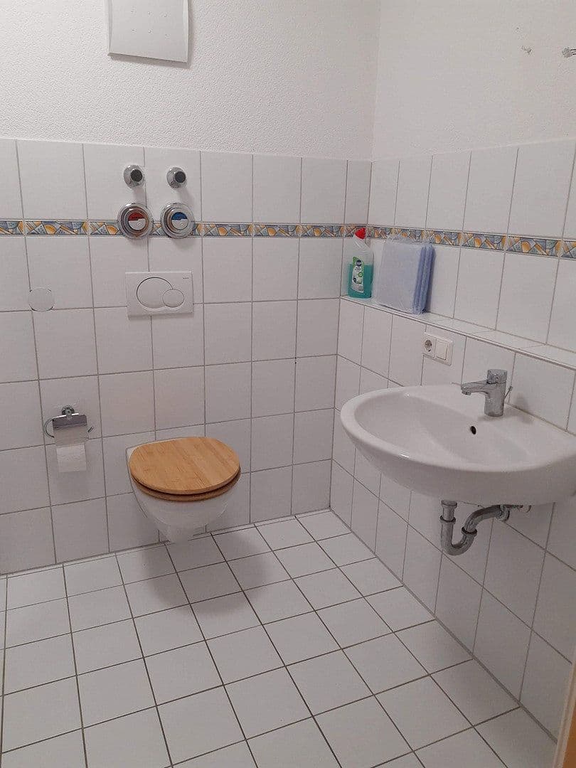 Pronájem bytu 2+1 66 m², Landau, Porýní-Falc Pronájem bytu 2+1 66 m², Landau, Porýní-Falc