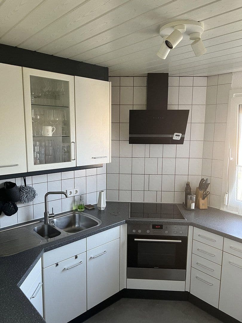 Prodej bytu 3+1 70 m², Max-Planck-Str. 12/2, Heilbronn, Bádensko-Württembersko Prodej bytu 3+1 70 m², Max-Planck-Str. 12/2, Heilbronn, Bádensko-Württembersko