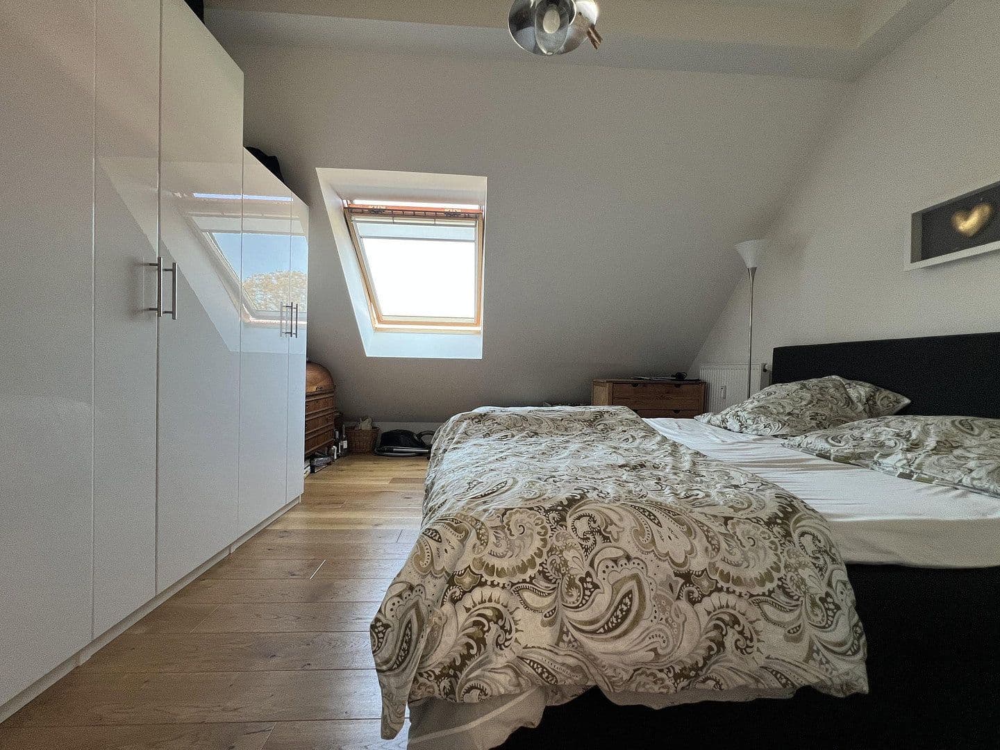 Prodej bytu 3+1 74 m², Berlin, Berlín Prodej bytu 3+1 74 m², Berlin, Berlín