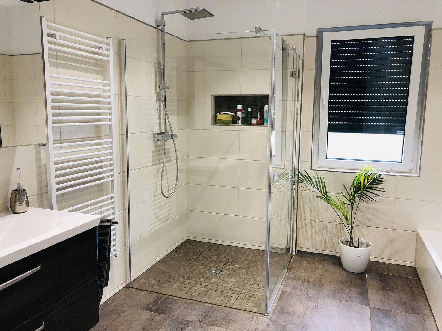 Prodej domu 121 m², pozemek 664 m², Geisingen, Bádensko-Württembersko Prodej domu 121 m², pozemek 664 m², Geisingen, Bádensko-Württembersko