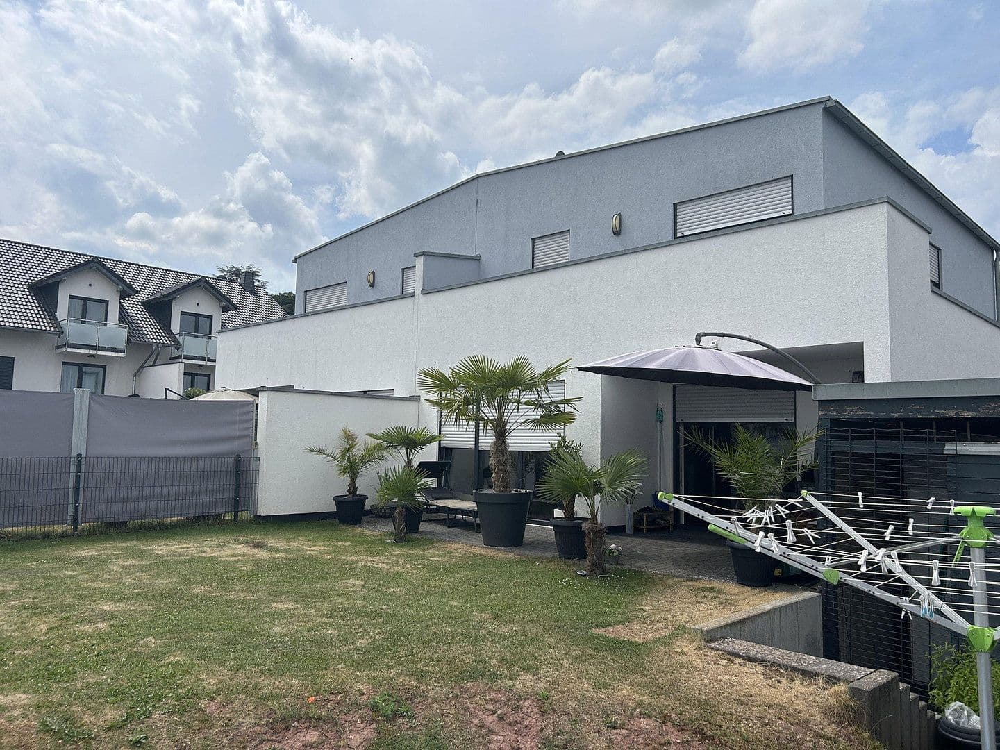 Prodej domu 137 m², pozemek 285 m², Mechernich, Severní Porýní-Vestfálsko Prodej domu 137 m², pozemek 285 m², Mechernich, Severní Porýní-Vestfálsko