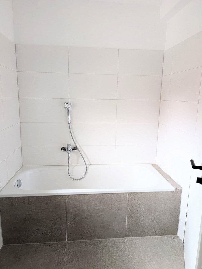 Prodej bytu 3+1 74 m², Hirtenstraße 5, Greifswald, Mecklenburg-Vorpommern Prodej bytu 3+1 74 m², Hirtenstraße 5, Greifswald, Mecklenburg-Vorpommern