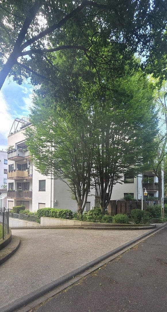 Pronájem bytu 2+1 64 m², Marienthalerstr.10, Wiesbaden, Hessen Pronájem bytu 2+1 64 m², Marienthalerstr.10, Wiesbaden, Hessen