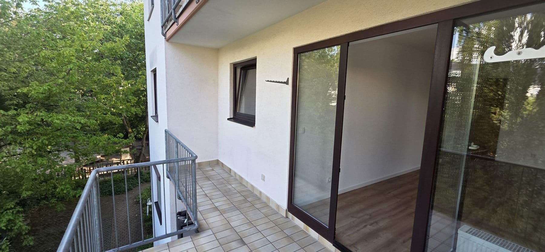 Pronájem bytu 2+1 64 m², Marienthalerstr.10, Wiesbaden, Hessen Pronájem bytu 2+1 64 m², Marienthalerstr.10, Wiesbaden, Hessen