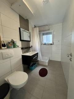 Pronájem bytu 2+1 56 m², Heilbronn, Bádensko-Württembersko Pronájem bytu 2+1 56 m², Heilbronn, Bádensko-Württembersko