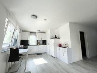 Pronájem bytu 2+1 56 m², Heilbronn, Bádensko-Württembersko Pronájem bytu 2+1 56 m², Heilbronn, Bádensko-Württembersko
