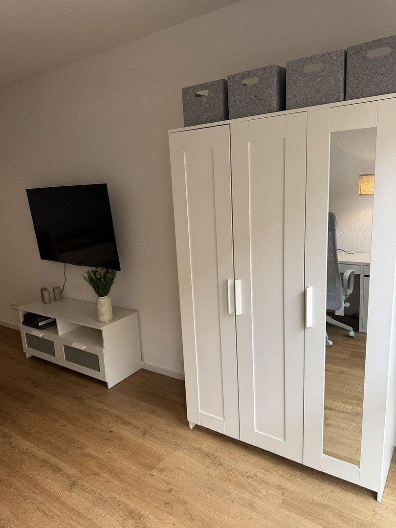Pronájem bytu 1+1 35 m², Lavesstr. 76, Hannover, Dolní Sasko Pronájem bytu 1+1 35 m², Lavesstr. 76, Hannover, Dolní Sasko