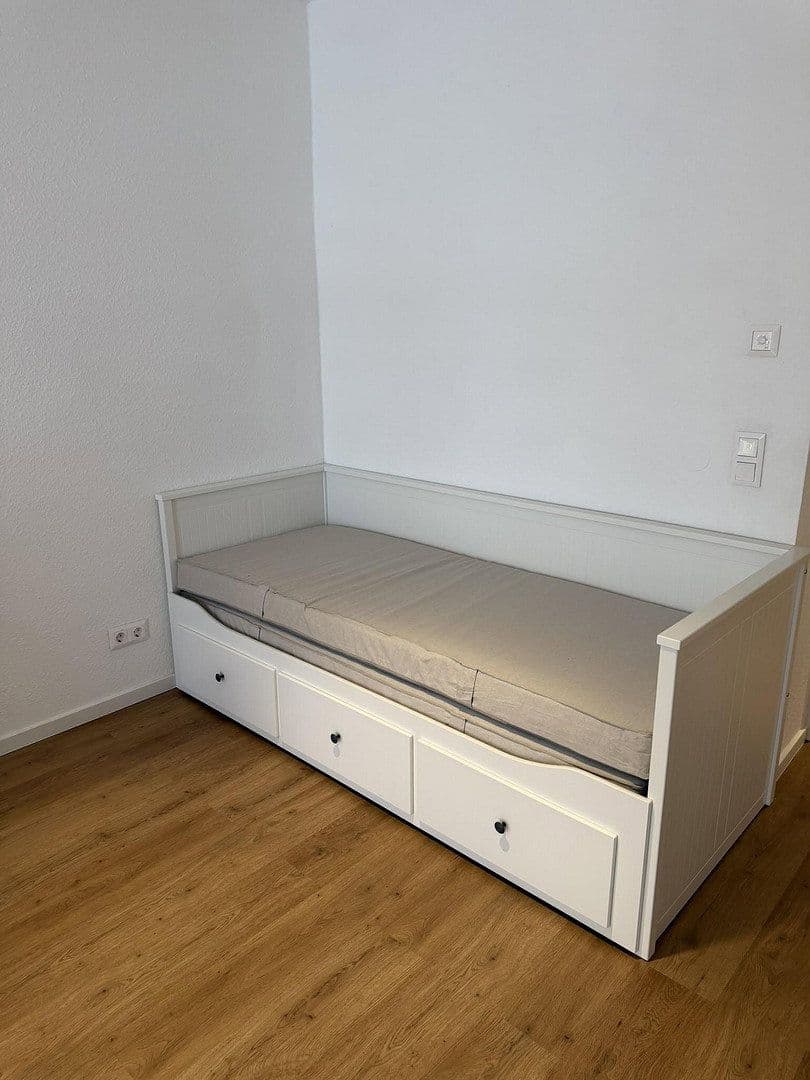 Pronájem bytu 1+1 35 m², Lavesstr. 76, Hannover, Dolní Sasko Pronájem bytu 1+1 35 m², Lavesstr. 76, Hannover, Dolní Sasko